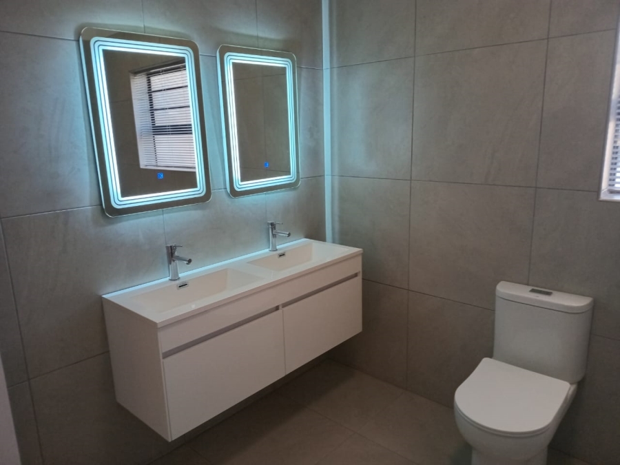 4 Bedroom Property for Sale in Despatch Central Eastern Cape